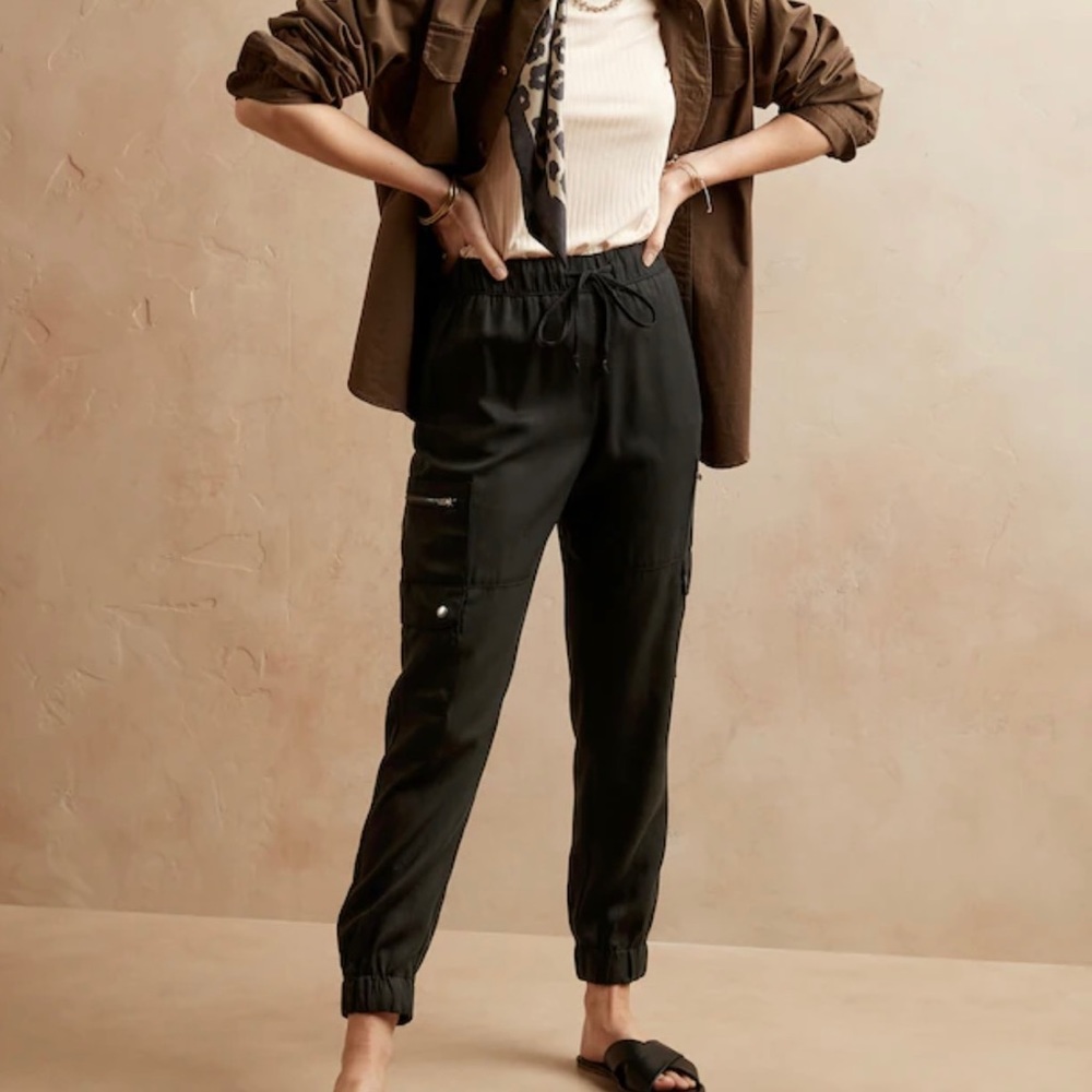 Banana Republic Factory Tencel Cargo Jogger